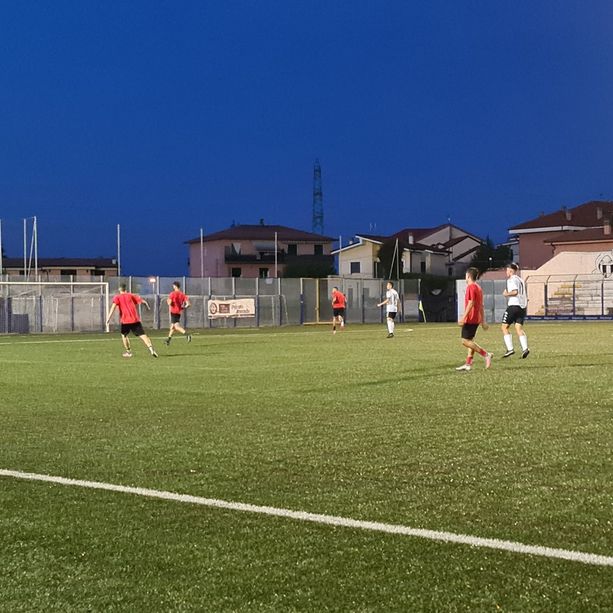 Calcio. Riflettori accesi al Riva, la webcronaca dell'amichevole tra Albenga e Soccer Borghetto