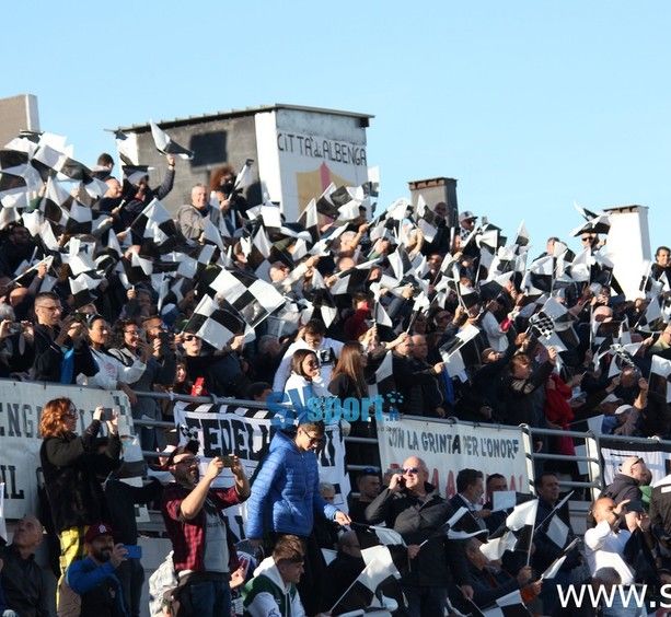 Calcio, Albenga. Arrocchi e attacchi, tra mosse social e giovani speranze