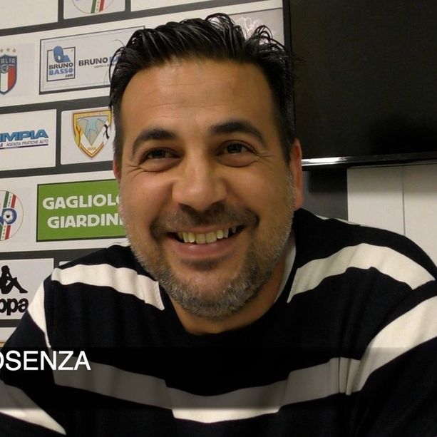 Calcio, Albenga. Prima conferenza al &quot;Riva&quot; per Santi Cosenza: &quot;Lunedì la proprietà sarà in città. Ripartiamo da Cocito, Ferrante e D'Angelo&quot; (VIDEO)