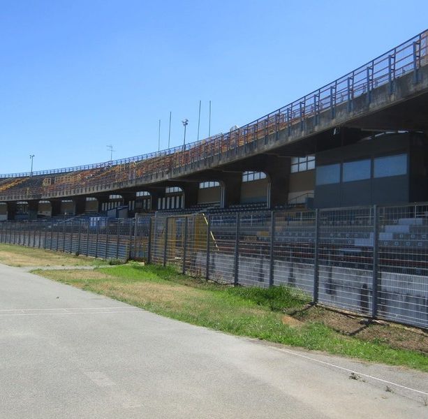 Calcio, Savona. Entro un mese tutti a carte scoperte, il fattore Bacigalupo pesa su nuovi e vecchi club