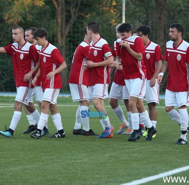 Calcio, Coppa Italia Promozione. Stasera la prosecuzione di Carcarese - Praese, in palio la finale contro il Golfo Paradiso