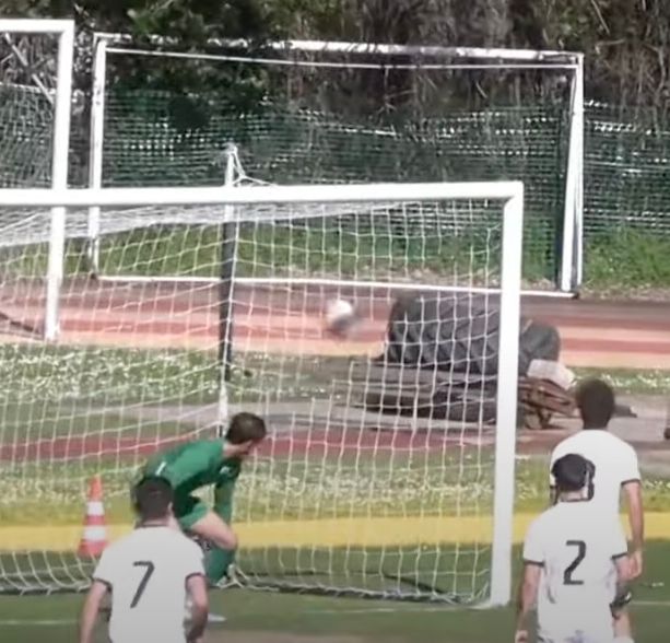Calcio. Sfida dalle mille emozioni tra Derthona e Albenga. gli highlights del 2-2 del Coppi (VIDEO)