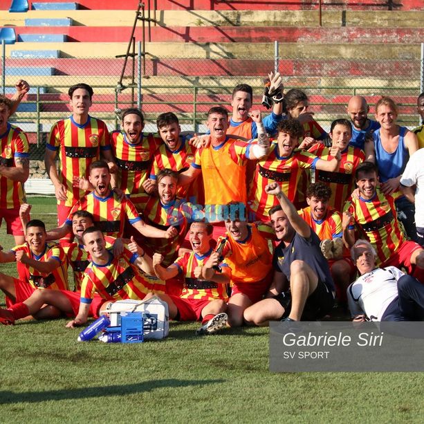 Calcio, Finale. Ancora passi avanti per Andrea Rocca e i giallorossi: &quot;Mentalità e possibilità di sbagliare, ecco perchè qui i giovani possono crescere al meglio&quot;