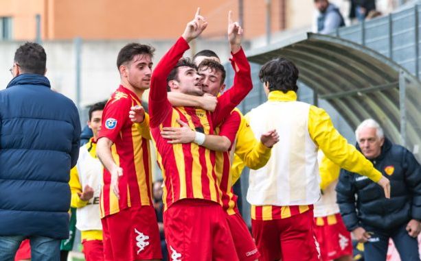 Calcio, Finale. Il gol di Tommaso Odasso riavvicina la salvezza diretta per i giallorossi: &quot;Una grande emozione, con una dedica speciale&quot;