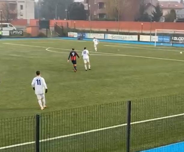 Calcio, Serie D: Caronnese corsara nell'unico recupero di giornata, superata in trasferta 3-2 la Folgore Caratese (LA NUOVA CLASSIFICA)