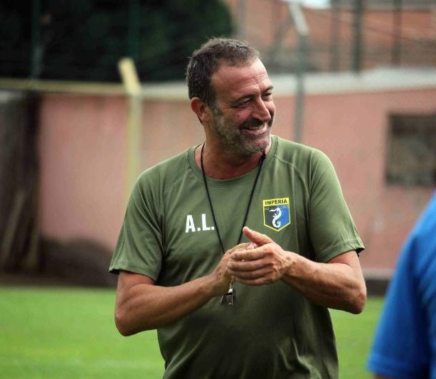 Calcio, Imperia. Lupo non si nasconde. Il derby con la Sanremese di domani è la partita più importante dell'anno