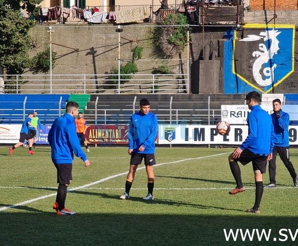 Calcio, Imperia. Marinelli in vacanza, tecnici al lavoro per trovare una possibile quadra