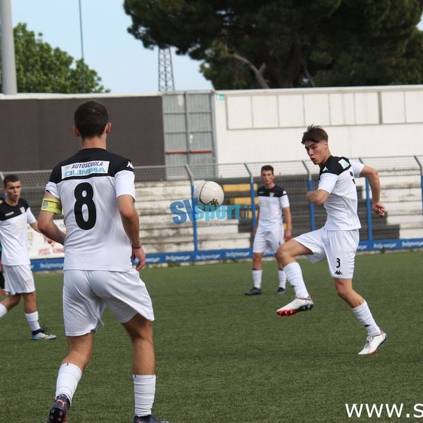 Calcio, Juniores. E' il giorno della finale: alle 17:30 l'Albenga sfida la Fezzanese sul neutro di Molassana