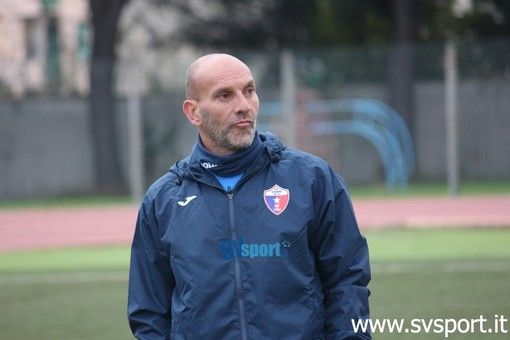 Calcio, Sanremese. Il club boccia le indiscrezioni sull'interessamento per mister Didu: &quot;Giannini e Panuccio non sono in discussione&quot;