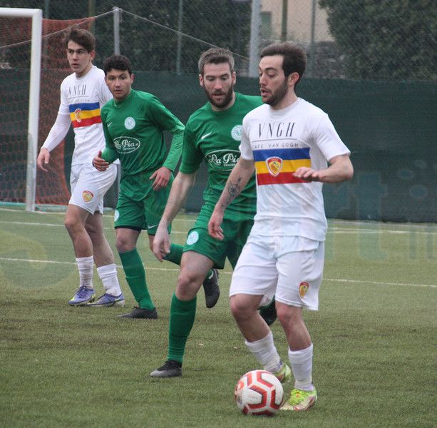 Calcio. Eccellenza, playoff e playout: savonesi per restare in scia alle posizioni che contano. Si parte alle 14.30 con Fezzanese-Genova Calcio