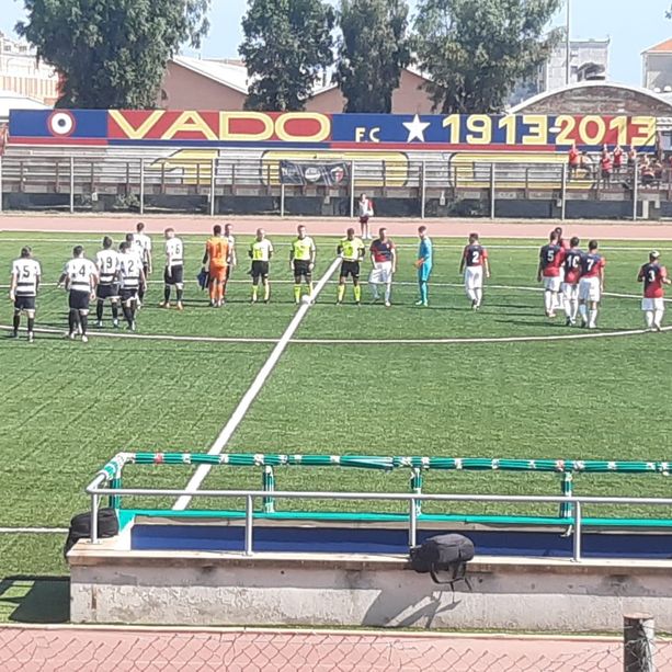 Calcio. Si alza il sipario sulla Serie D 2022-2023, il racconto in tempo reale di Vado-Derthona (LIVE)