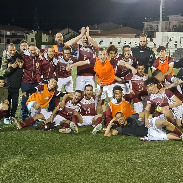 Calcio, Prima Categoria. Il Pontelungo accede ai playoff regionali. L'Aurora viene piegata dalla doppietta di Sfinjari
