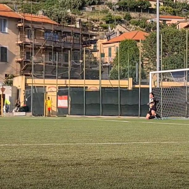 Calcio. Finale - Sestrese: ecco la serie dei calci di rigore. La vittoria ai giallorossi (VIDEO)