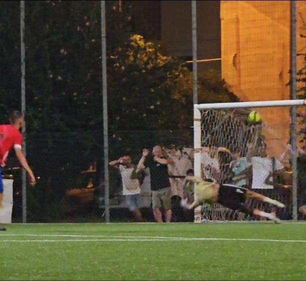 Calcio, Tornei Estivi. Bar del Comune vince la Savona Cup, rivediamo la sequenza dei rigori della finalissima (VIDEO)