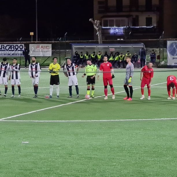 Calcio. Savona - Quiliano &amp; Valleggia Arrivano le scuse del lanciatore della bottiglia: &quot;Chiedo scusa, è stato un disguido, non volevo colpire Marinelli&quot;