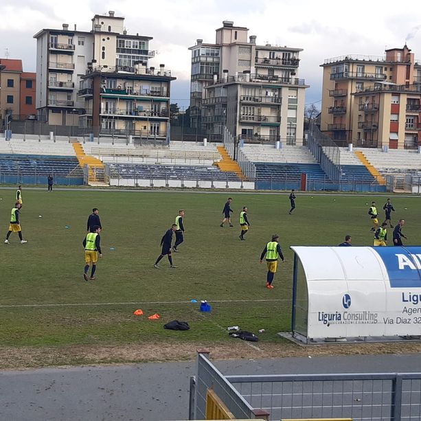 Calcio, Savona. La squadra ha ripreso ad allenarsi in attesa di conoscere il proprio destino