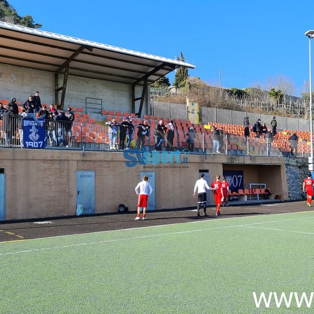 Calcio, Savona. La tifoseria chiama la squadra alle proprie responsabilità, confronto serrato dopo il ko con il San Cipriano