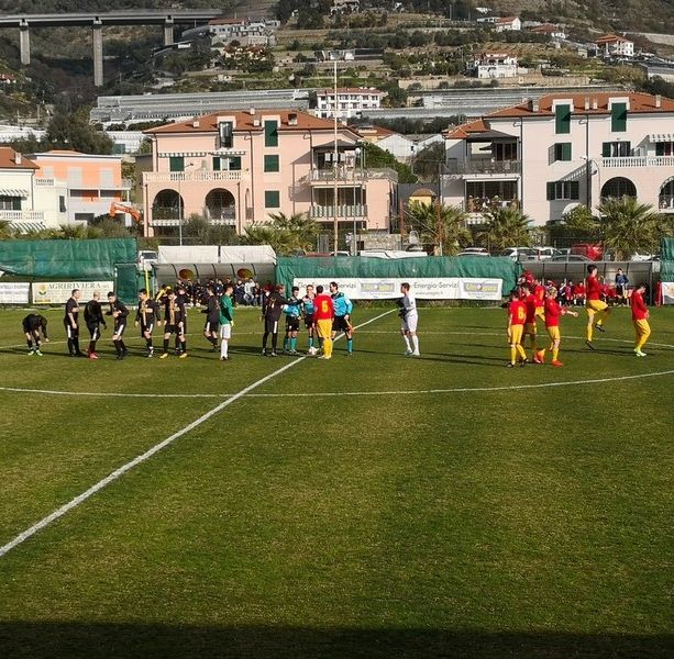 Calcio. Oggi è il giorno del Consiglio Federale straordinario, tutti i campionati in attesa di sviluppi