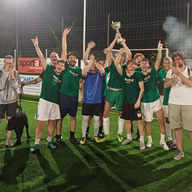 Calcio. Torneo &quot;Crunn-a De Nöcce&quot; di Stella: trionfo per Pet Star Club davanti ad Agenzia Cinquestelle e Camping Dolce Vita