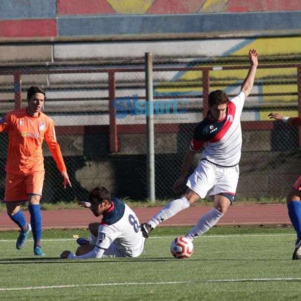 Calcio, Serie D: contrordine, il Vado in campo anche domenica. Fissato il recupero con il Varese