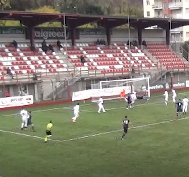 Calcio, Vado. Annullato a Borgosesia l'eurogol di Aperi, ma la moviola lascia solo rimpianti (VIDEO)