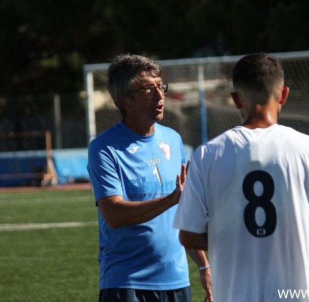 Calcio. E' il giorno dell'arrivo della Primavera del Genoa al Chittolina, alle 16:30 c'è l'amichevole con il Vado