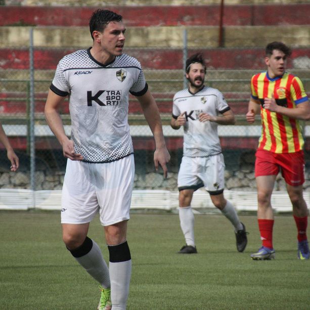 Calcio, Playoff di Eccellenza: possibile trasferta in Sardegna o Abruzzo per la ligure che arriverà seconda