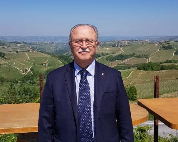 Calcio. Franco Rebella invoca la linea dura sulle aggressioni ai direttori di gara: &quot;Si sta superando il limite, serve fermezza&quot;