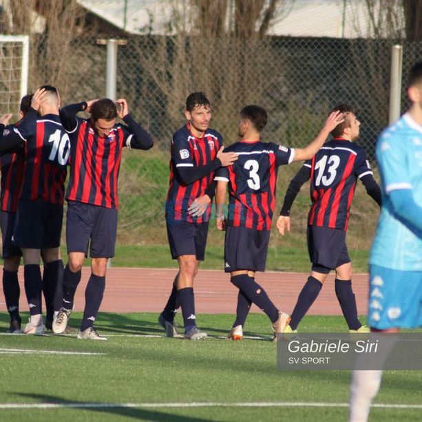 Calcio, Serie D. Le società &quot;ribelli&quot; affilano le armi verso la LND: &quot;Se ci retrocederete si rischia il blocco dei campionati&quot;
