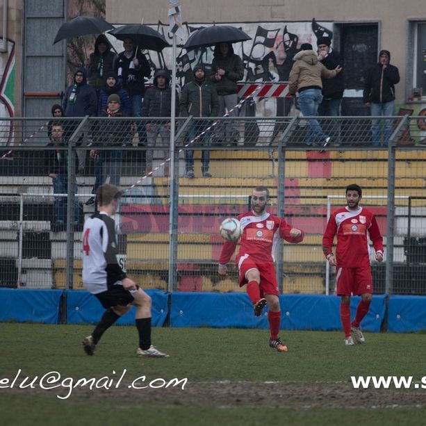 Calcio, Eccellenza. La Genova Calcio smentisce i contatti con mister Di Latte