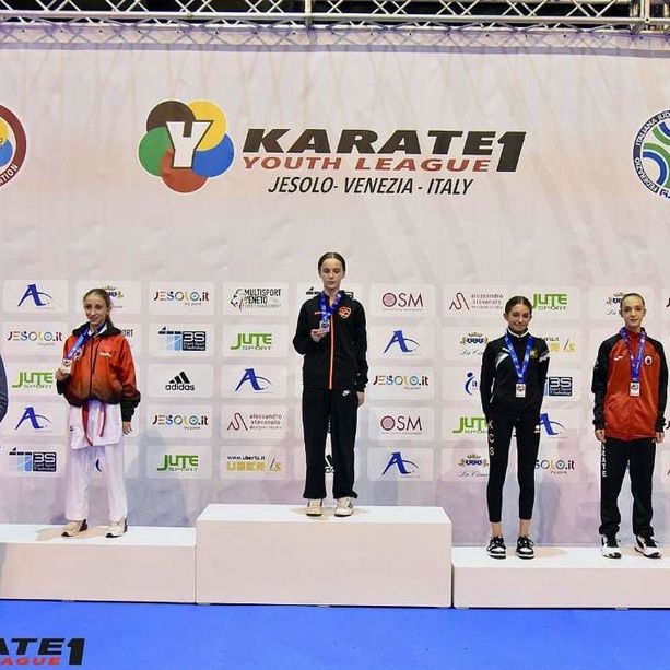 Karate Club Savona. Sotto l'albero una medaglia di bronzo e tanti piazzamenti dai Mondiali Giovanili