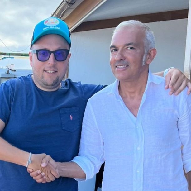 Calcio, Albenga. Marinelli e Pietro Buttu, c'è la stretta di mano: prescelto l'ex allenatore del Finale per la panchina bianconera