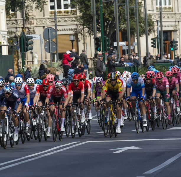 Arriva la Milano-Sanremo, ecco tutti gli orari dei passaggi nel savonese