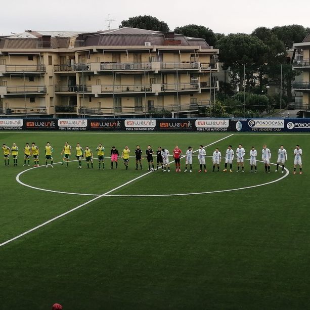 Calcio, Promozione. Set point in palio al &quot;Devincenzi&quot;: il racconto della sfida al vertice Pietra Ligure-Praese LIVE