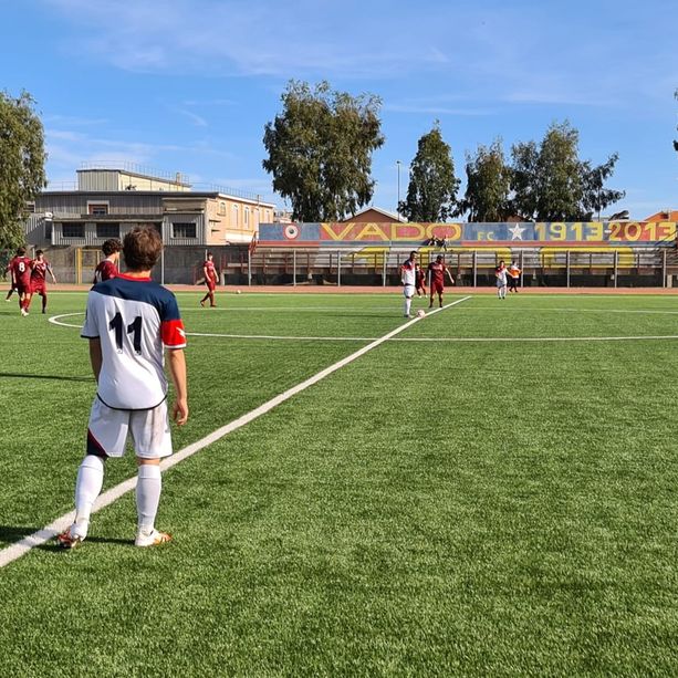 Calcio. Serie D: doppia magia di Boiga, il Vado trova la prima vittoria in campionato. Borgosesia ko 2-0