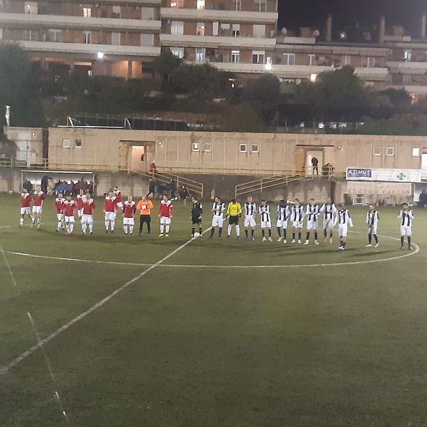 Calcio. Coppa Liguria, ottavi d'andata: nella bufera del &quot;Ruffinengo&quot; finisce 1-1 tra Savona e Carcarese