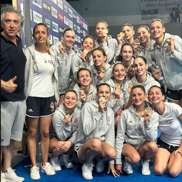 Sincro. E' Rari d'oro, primo posto nell'Arcobatic Routine ai Campionati Italiani Estivi Juniores