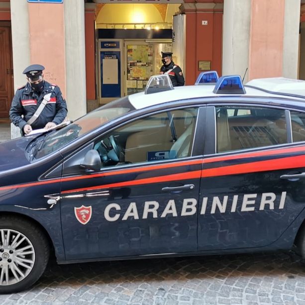 Accoltellamento in corso Cortemilia ad Alba. Si consegna ai carabinieri il 21enne responsabile dell'aggressione