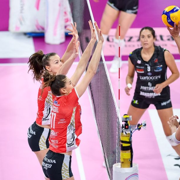Volley A1F. Cuneo, vittoria in rimonta: Drews trascina le Gatte al successo per 3-2 su Perugia