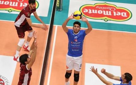 Volley maschile A2: Cuneo, ecco il giovane palleggiatore Azaria Gonzi