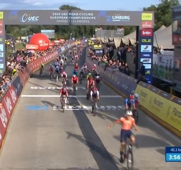 Ciclismo: argento di Elisa Balsamo agli Europei in Limburgo, Wiebes vince in volata