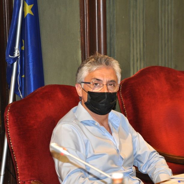 Alba, dagli assenti in Consiglio messaggi di pace al sindaco: &quot;Dispiaciuti, Bo garante di un nuovo inizio&quot;