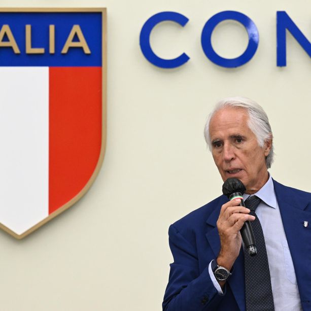 Vezza d'Alba assegna il suo Tartufo dell'Anno al presidente del Coni Giovanni Malagò