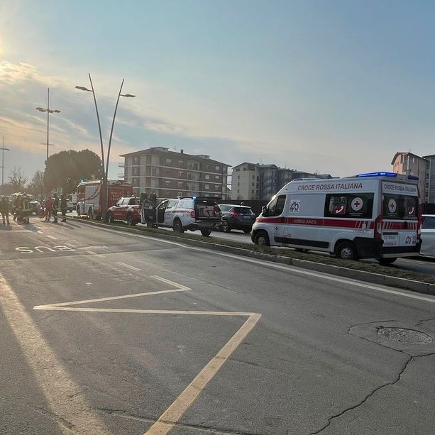 Alba, coppia di coniugi investita da un Suv in corso Europa
