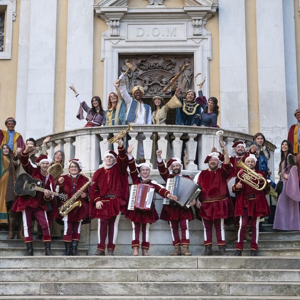 Coriandoli, musica, eventi: una domenica di febbraio imperdibile nella Granda
