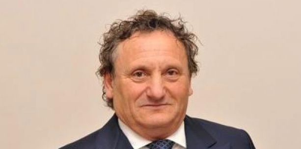 Nuova tegola per l’ex sindaco di Santo Stefano Roero: dipendente del Comune lo accusa di maltrattamenti aggravati