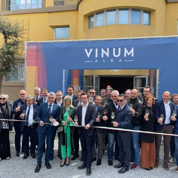 Col ritorno di Vinum Alba brinda alla ripartenza del suo turismo [FOTOGALLERY]