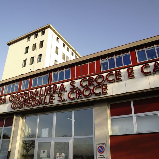 A Lisio il dramma di padre e figlio: l'anziano genitore deceduto per morte naturale, il figlio grave al Santa Croce intossicato dal gas