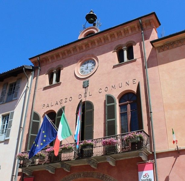 A marzo inizia la nuova raccolta rifiuti ad Alba: si apre l'Ecosportello in via Vivaro
