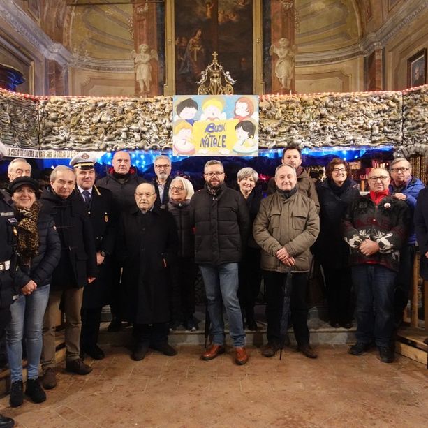 A Bra inizia la magia del Natale: inaugurato il tradizionale presepe artistico della Croce [FOTO]